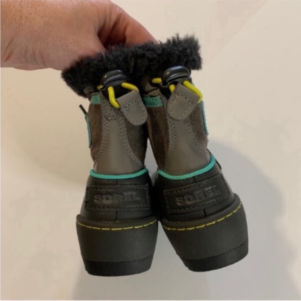 Sorel Tivoli Ill Boots - Picture 8 of 10